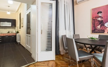 Apartman A42 Trpezarija kuhinja