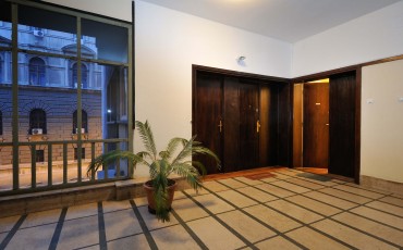 Apartman A43 Hol ispred stana