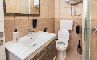 Jeftin apartman A18 Toalet