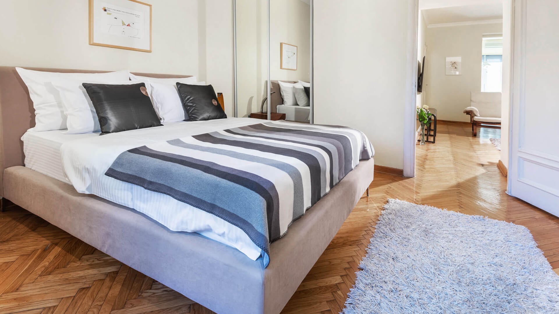 Trosoban apartman A14 Studentski trg