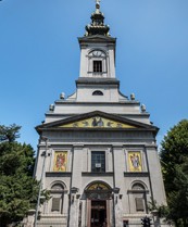 Saborna crkva sa bogatom riznicom i lepom arhitekturom