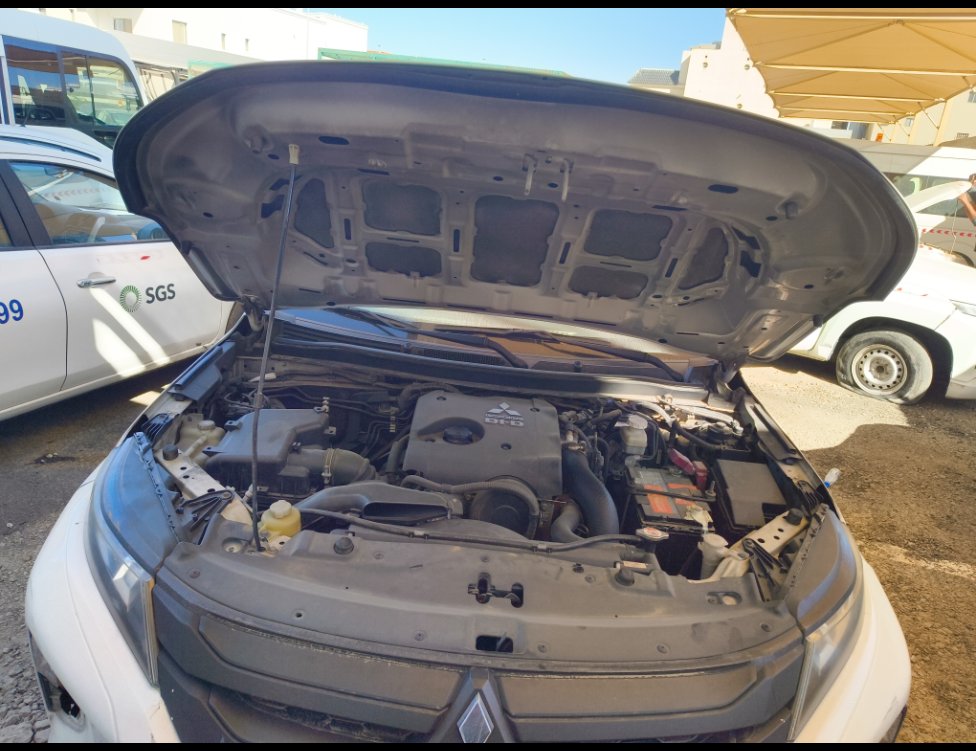 Mitsubishi L200  2020 image