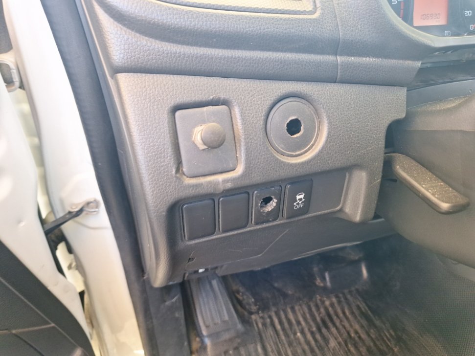 Mitsubishi L200  2020 image