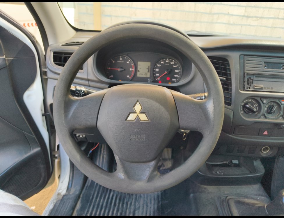 Mitsubishi L200  2020 image