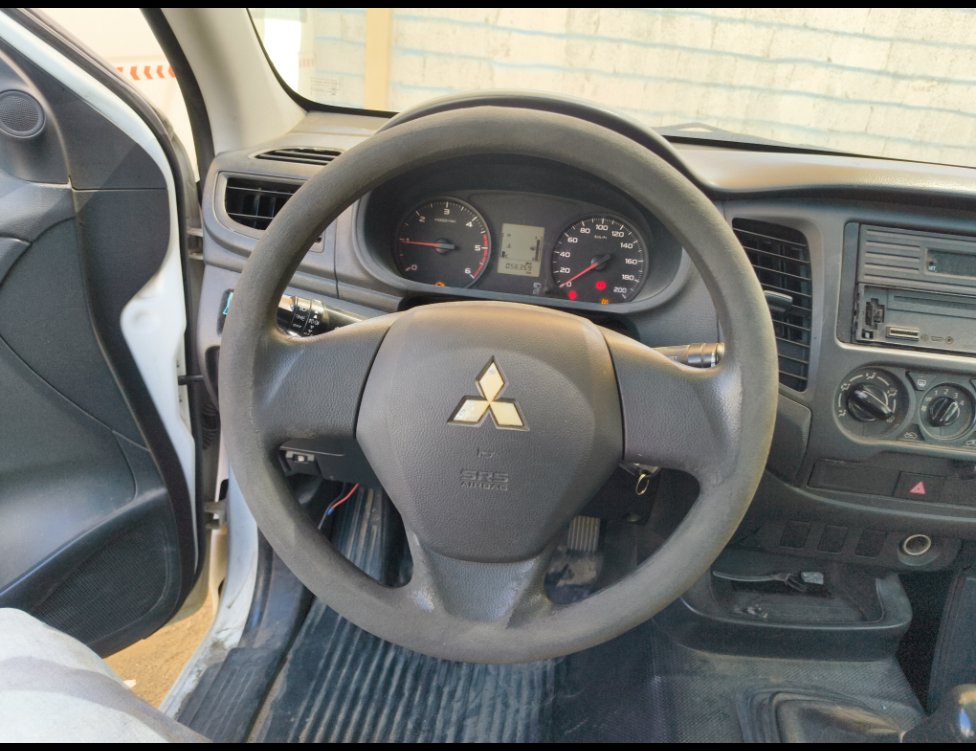 Mitsubishi L200  2020 image