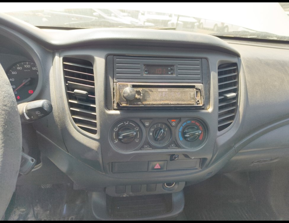 Mitsubishi L200  2020 image