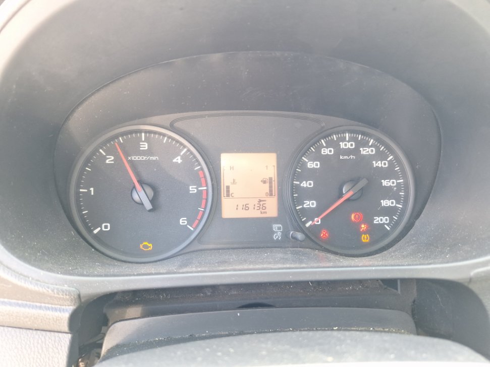 Mitsubishi L200  2020 image