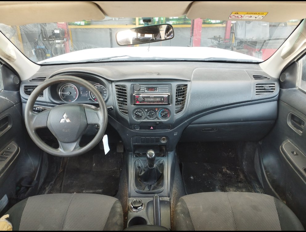 ميتسوبيشي L200  2021 image