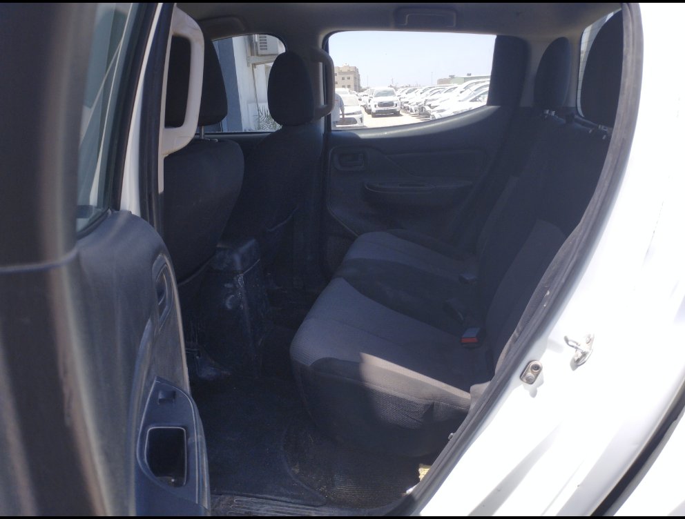 ميتسوبيشي L200  2021 image