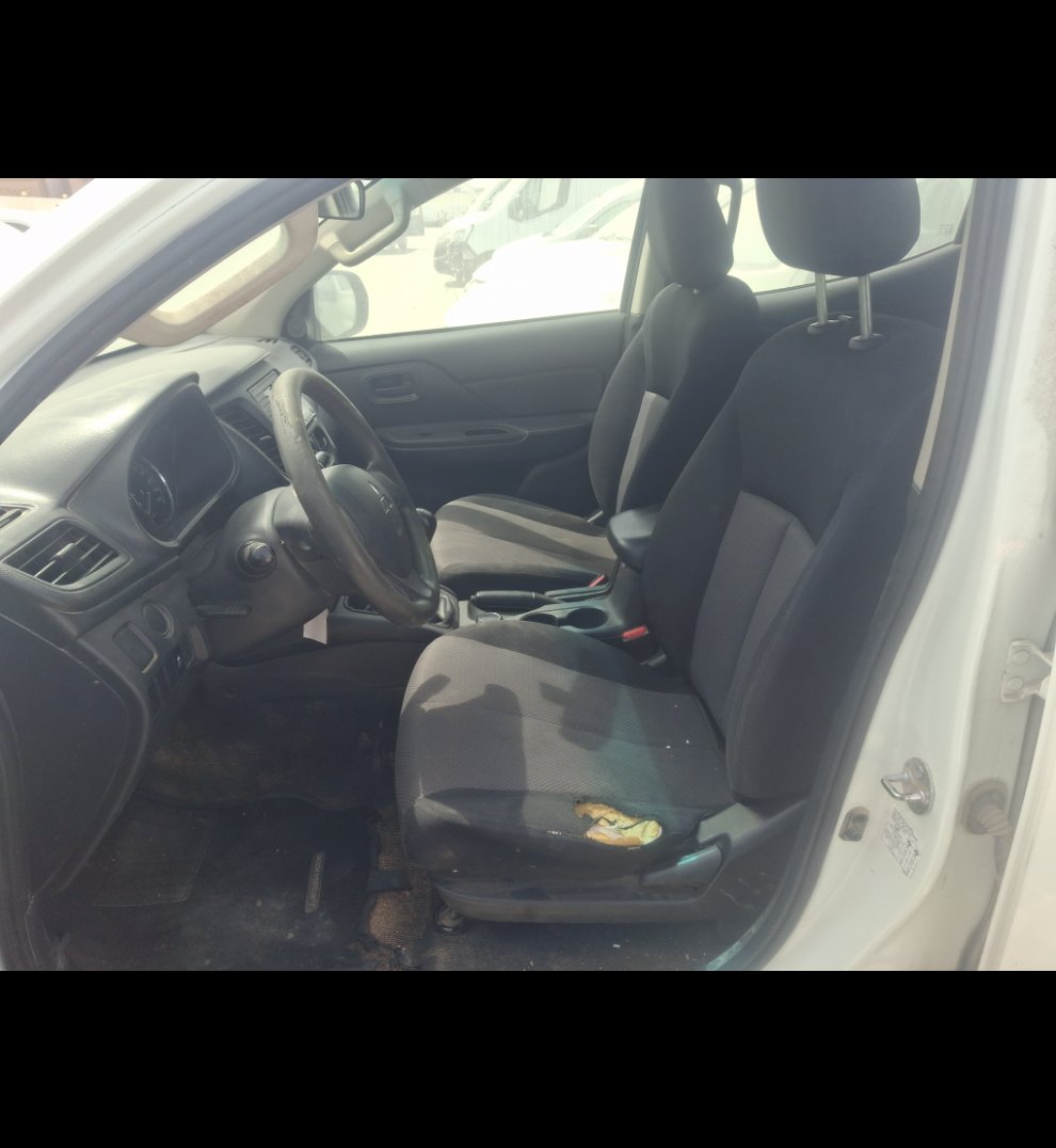 ميتسوبيشي L200 4X4- 2021 image