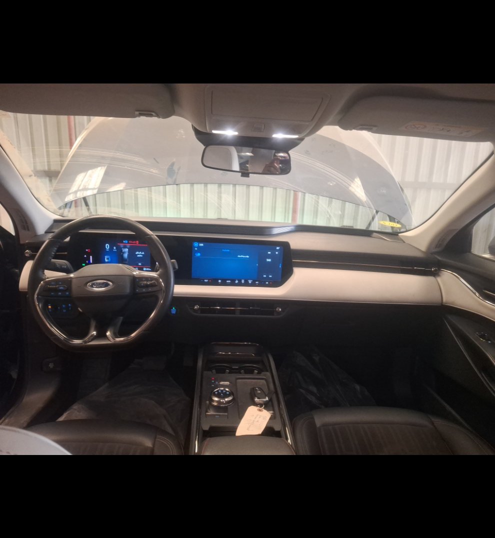 Ford Taurus  2023 image