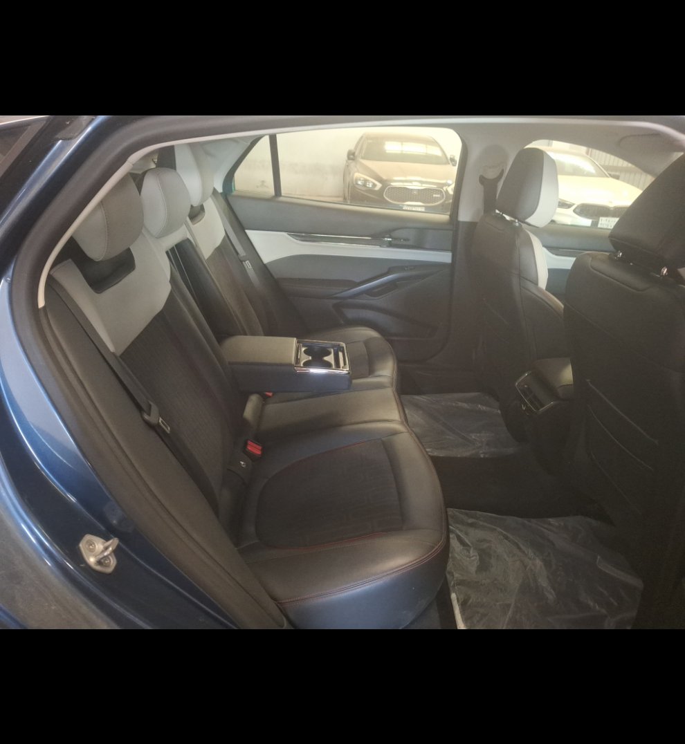 Ford Taurus  2023 image