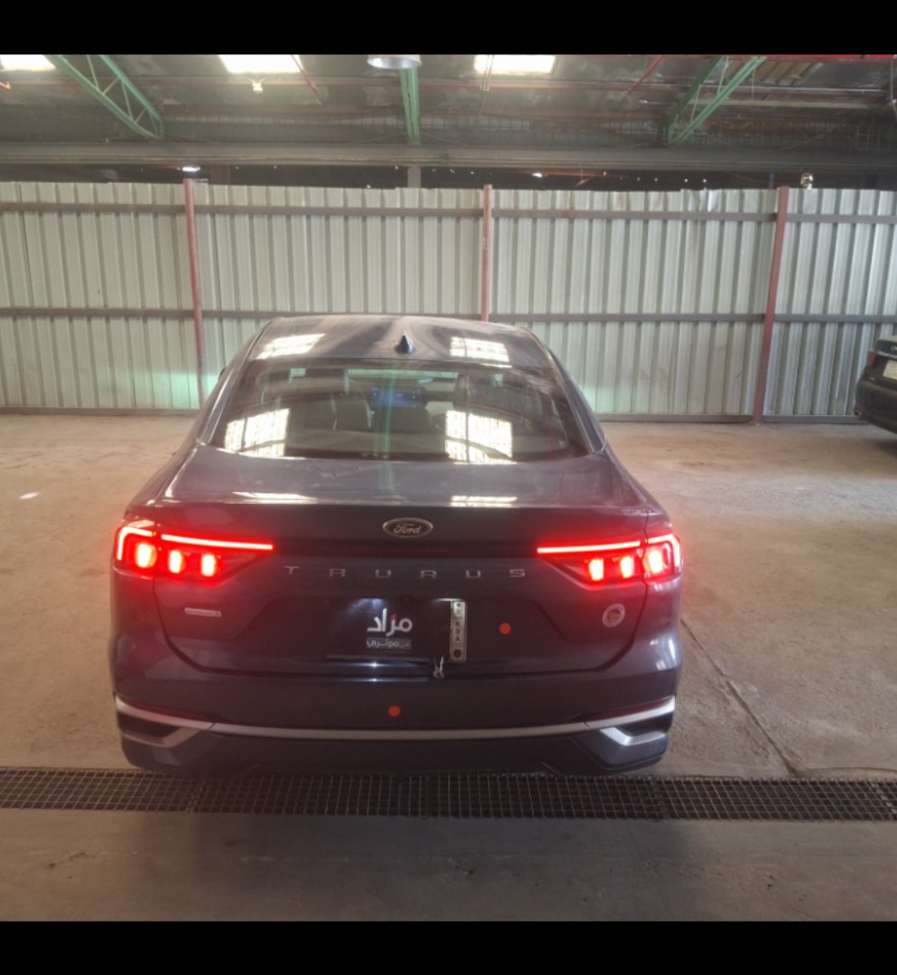 Ford Taurus  2023 image