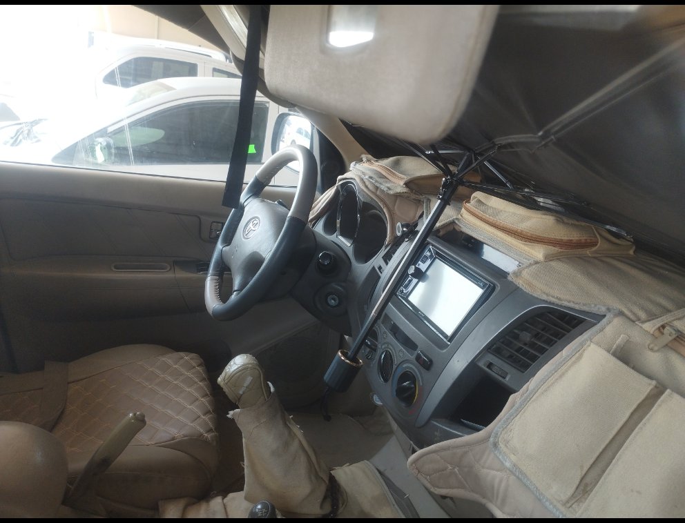 Toyota Fortuner تالف - اسقاط لوحات  2008 image
