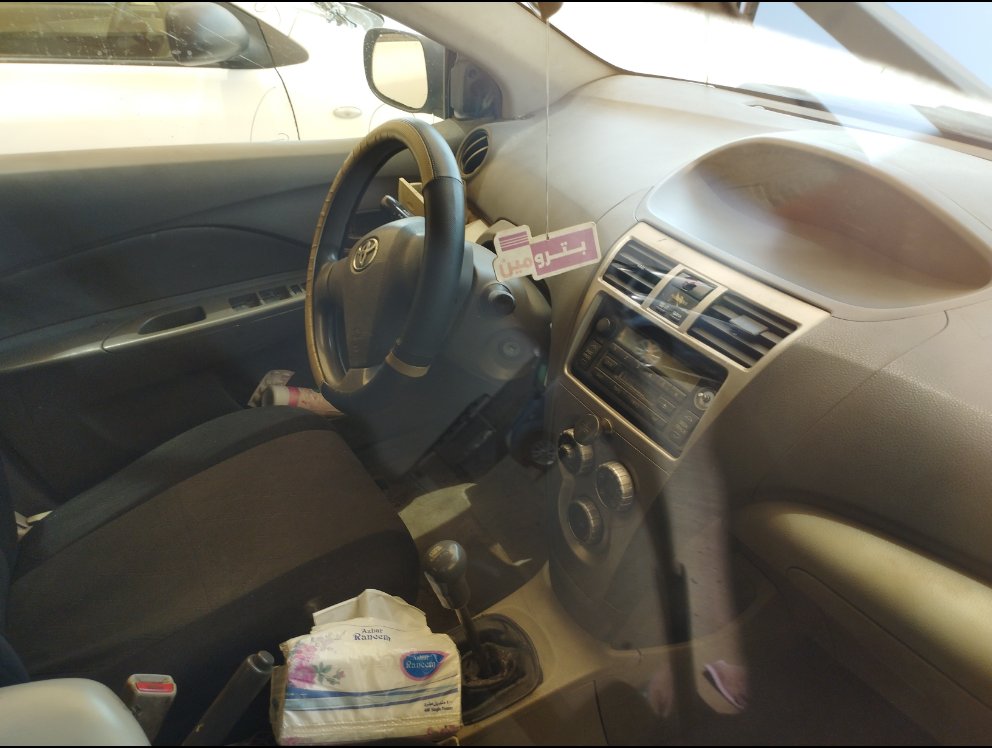 تويوتا يارس  2011 image