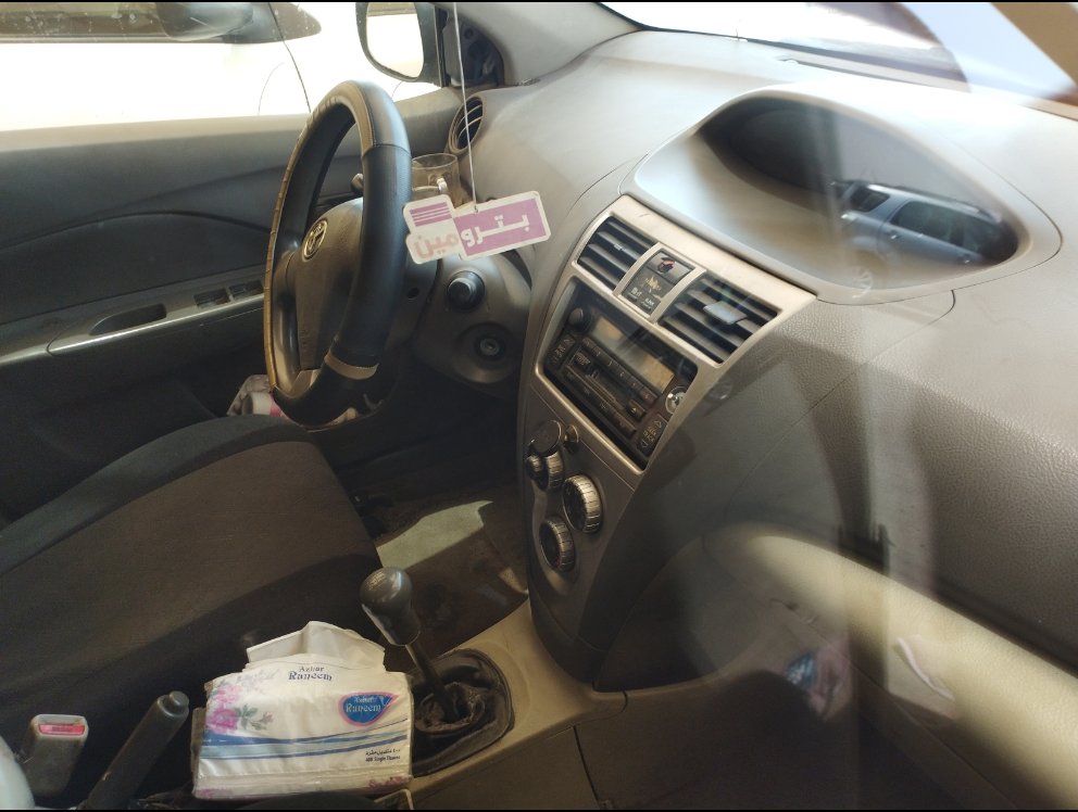 تويوتا يارس  2011 image