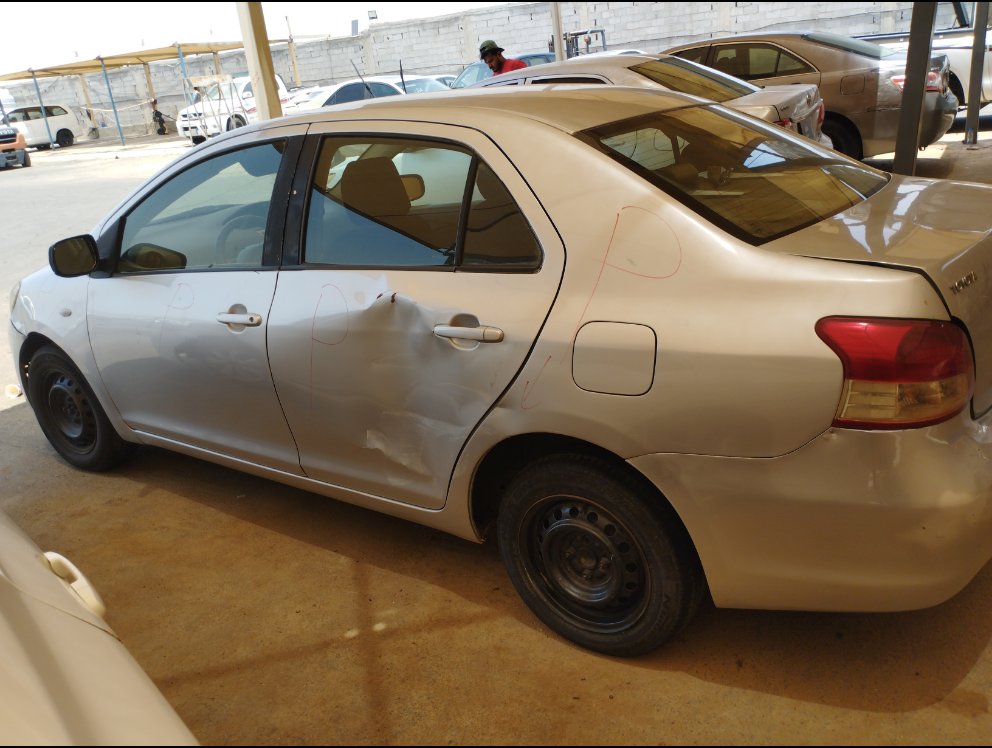 تويوتا يارس  2011 image