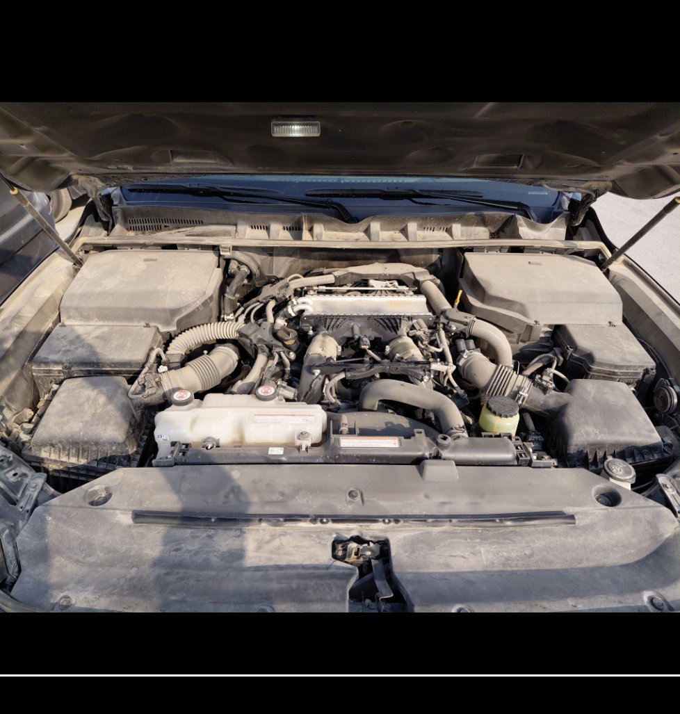 Toyota Land Cruiser Wagon VXR 2024 image