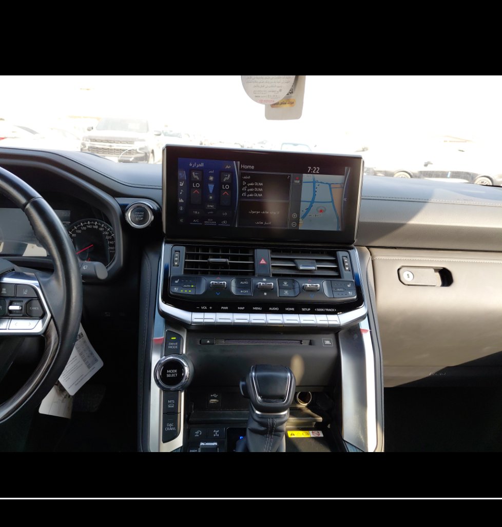 Toyota Land Cruiser Wagon VXR 2024 image