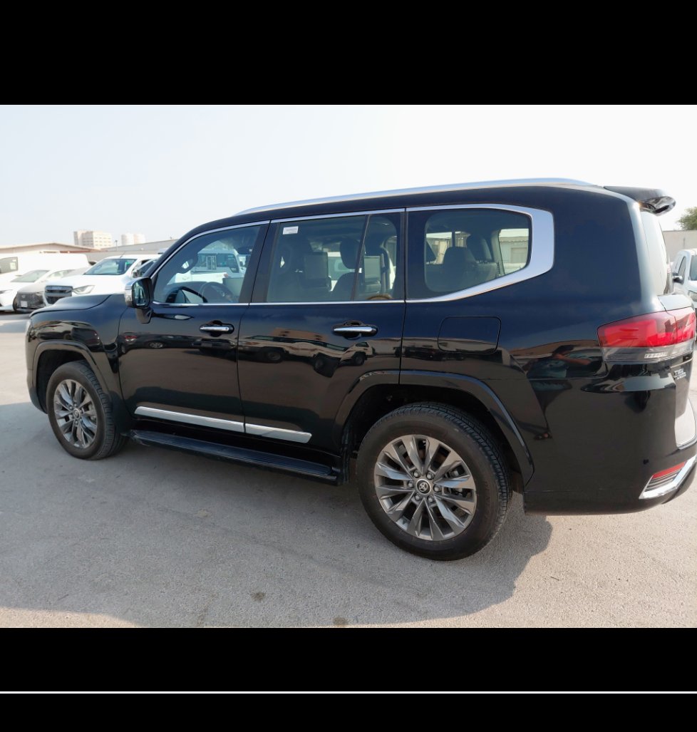 Toyota Land Cruiser Wagon VXR 2024 image