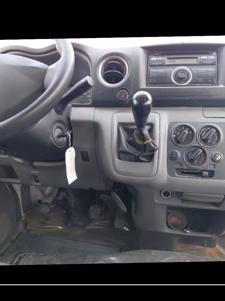 Nissan Urvan  2019 image