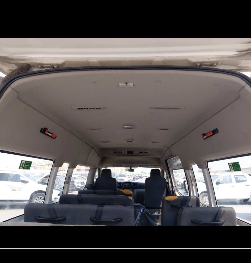 Nissan Urvan  2019 image