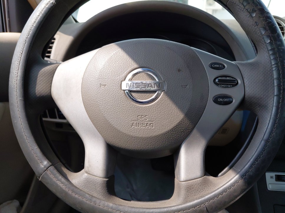 Nissan Altima  2010 image