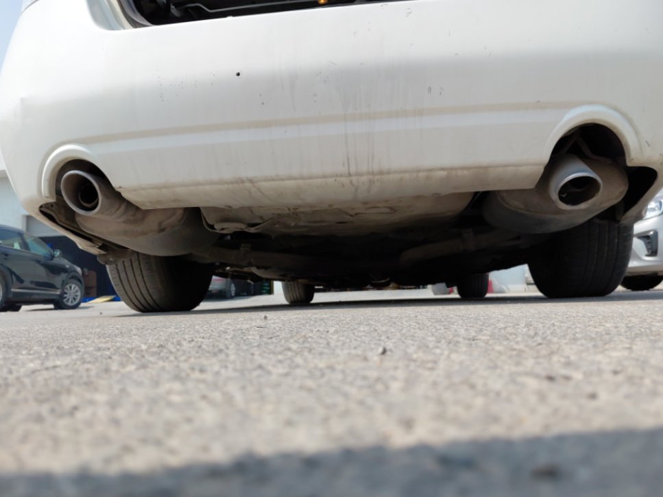 Nissan Altima  2010 image