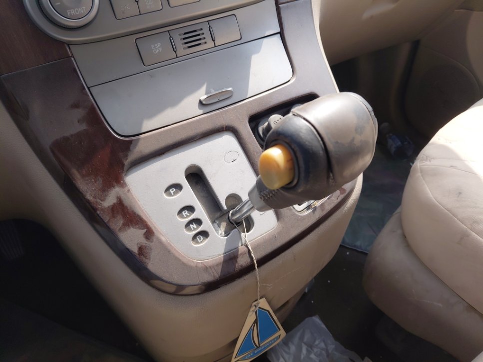 كيا كرنفال EX 2010 image