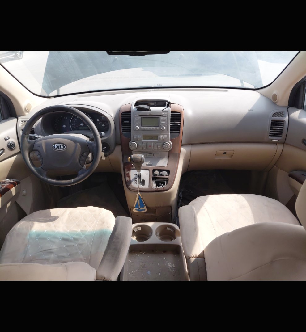 كيا كرنفال EX 2010 image