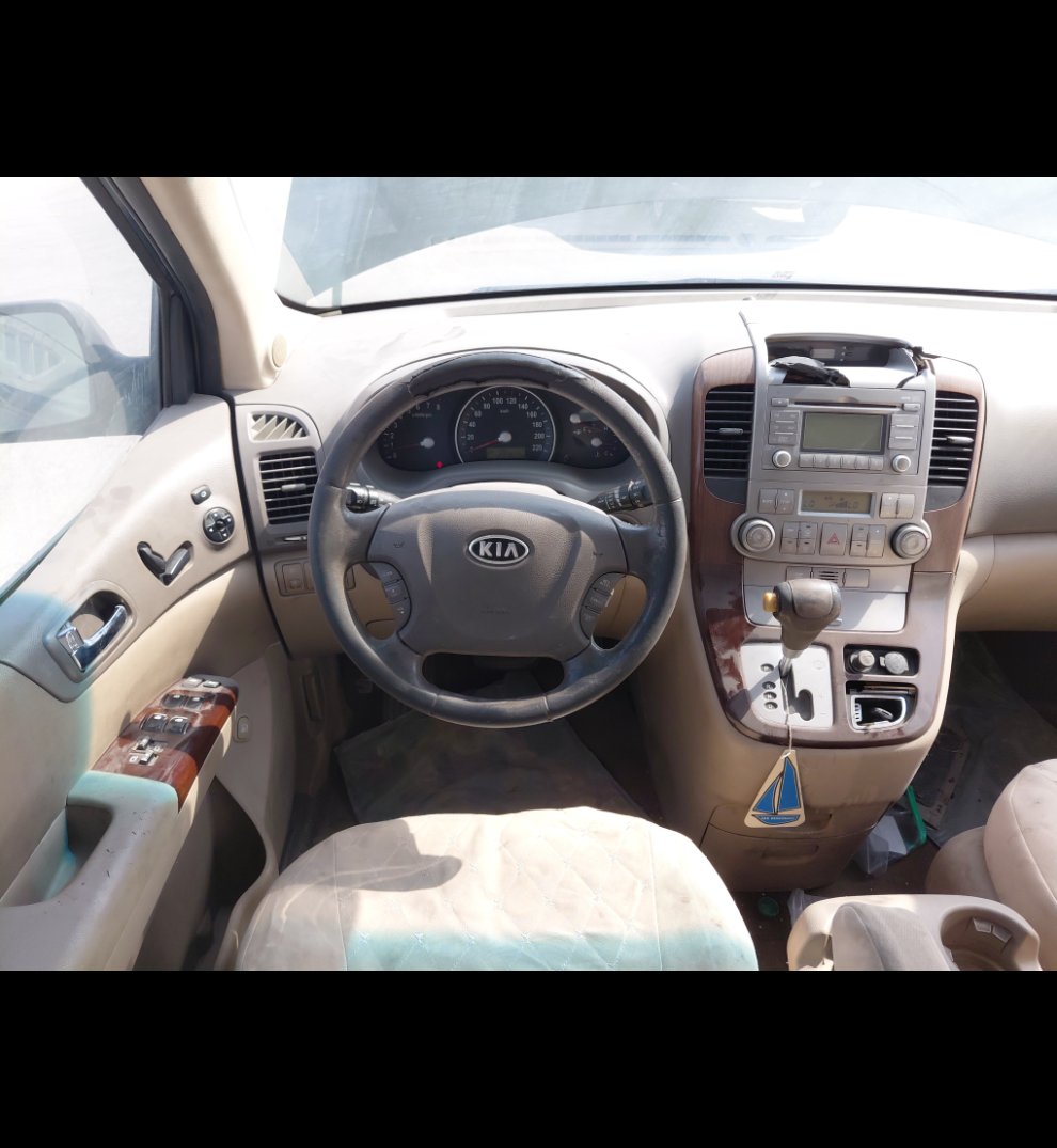 كيا كرنفال EX 2010 image