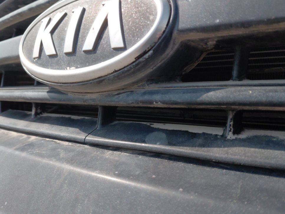 كيا كرنفال EX 2010 image