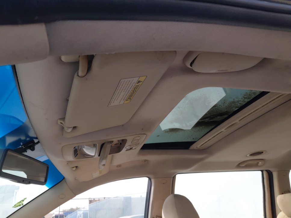 كيا كرنفال EX 2010 image