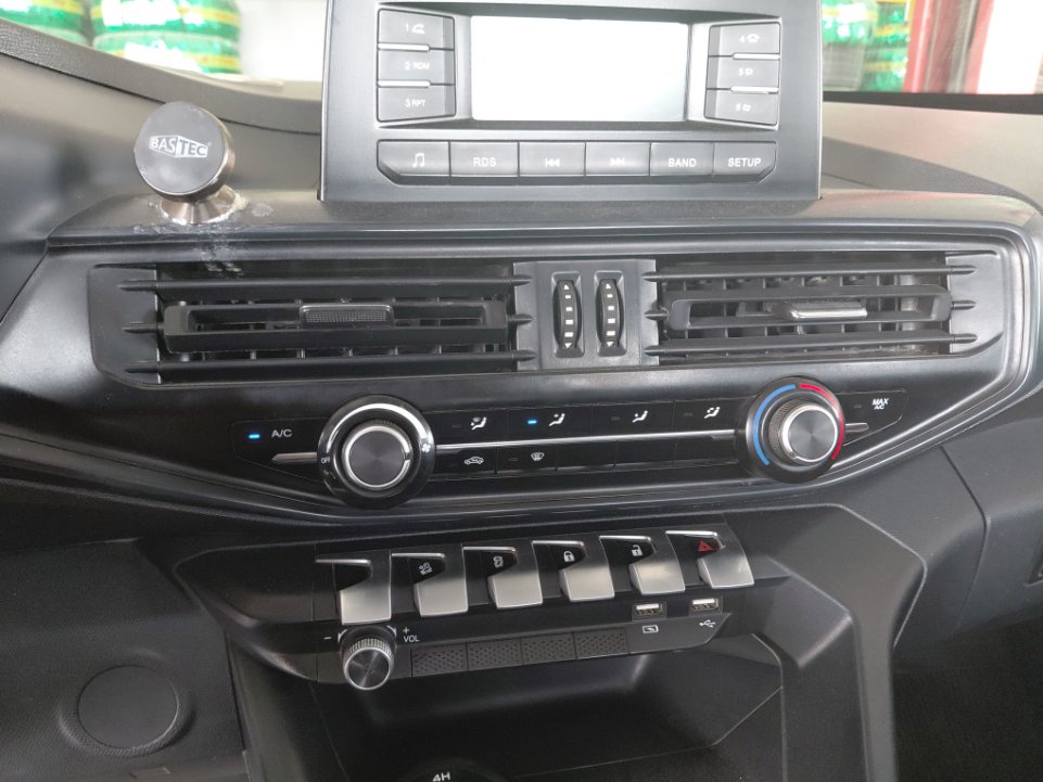 Changan Hunter 4x4 2023 image