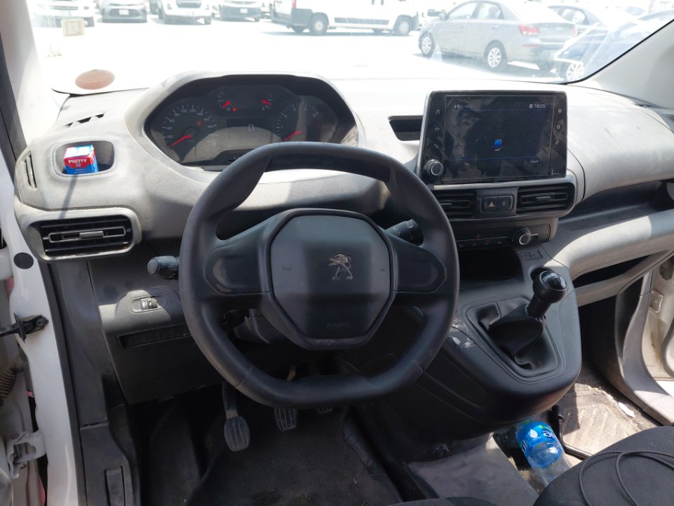 Peugeot  Partner  2023 image