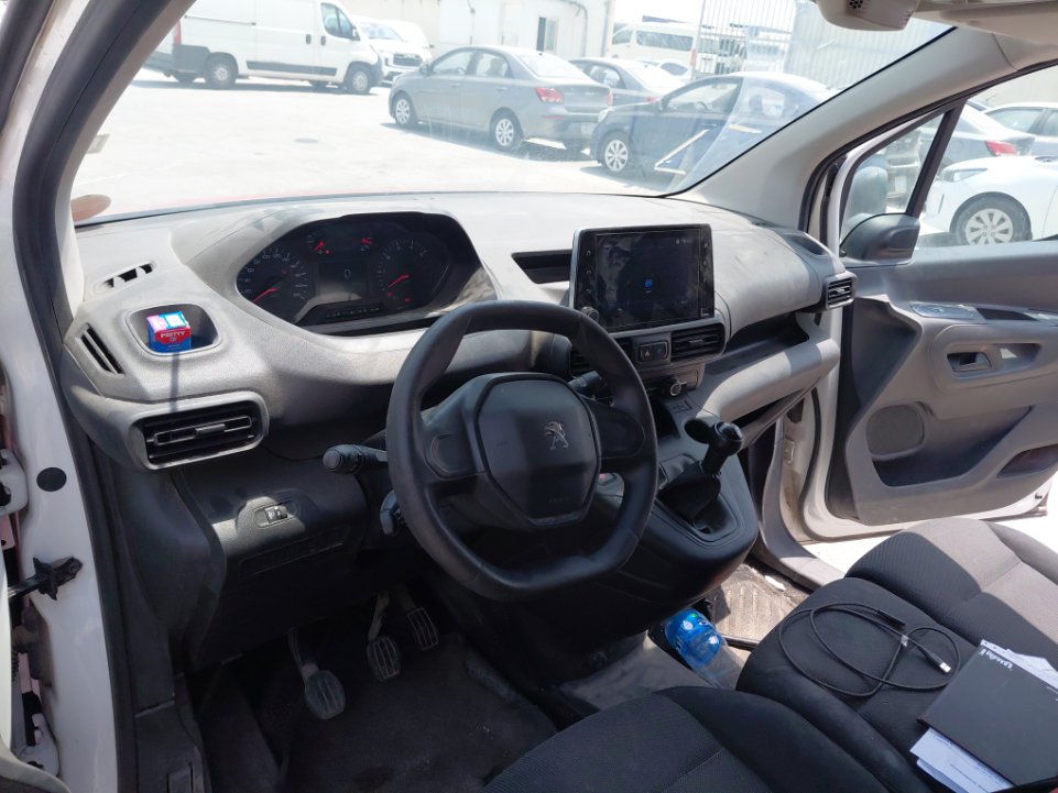 Peugeot  Partner  2023 image