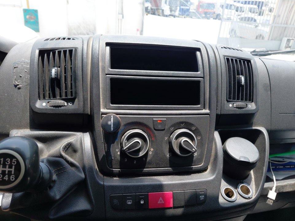 Peugeot  Boxer  2022 image