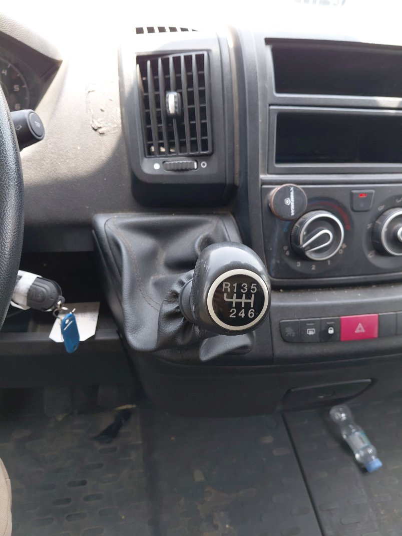 Peugeot  Boxer  2022 image