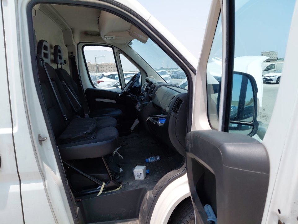 Peugeot  Boxer  2022 image