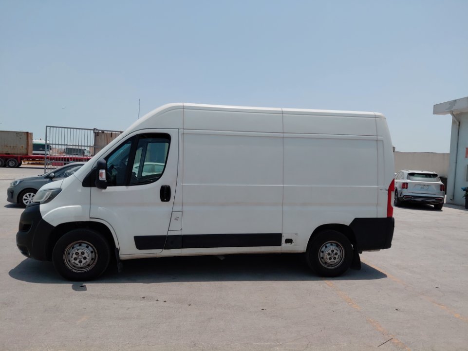 Peugeot  Boxer  2022 image