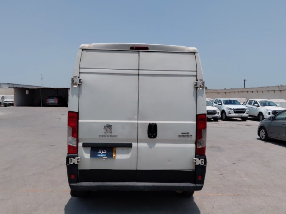 Peugeot  Boxer  2022 image