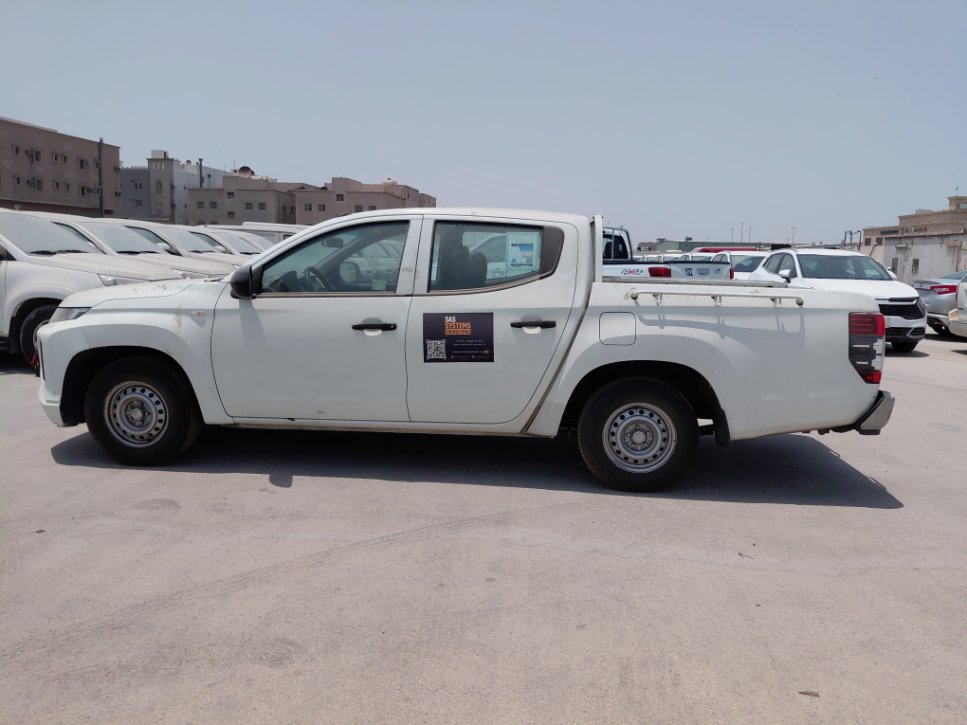ميتسوبيشي L200 4X2 2022 image