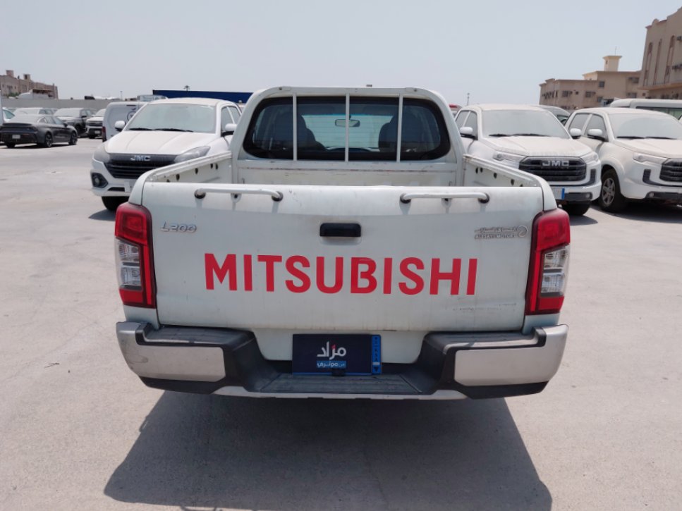 ميتسوبيشي L200 4X2 2022 image