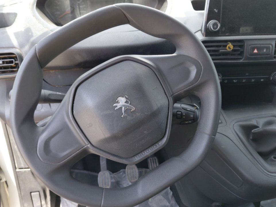 Peugeot  Partner  2023 image