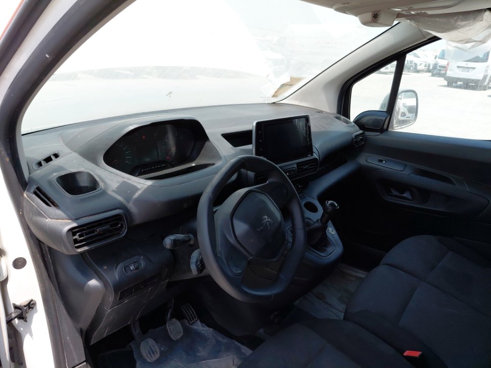 Peugeot  Partner  2023 image