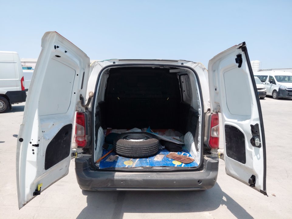 Peugeot  Partner  2023 image