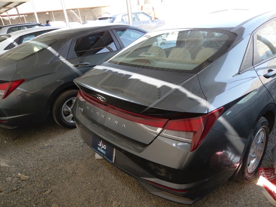 هيونداي إلنترا  2022 image