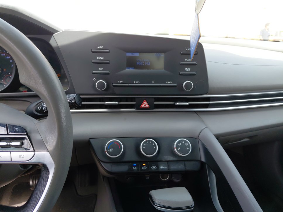 هيونداي إلنترا  2022 image