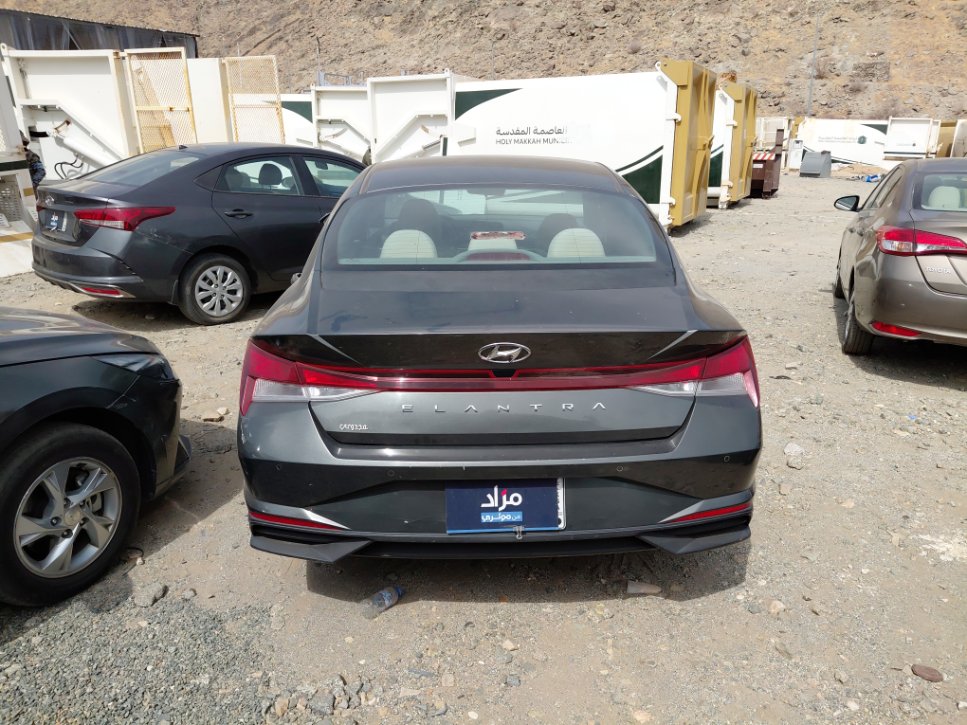 هيونداي إلنترا  2022 image