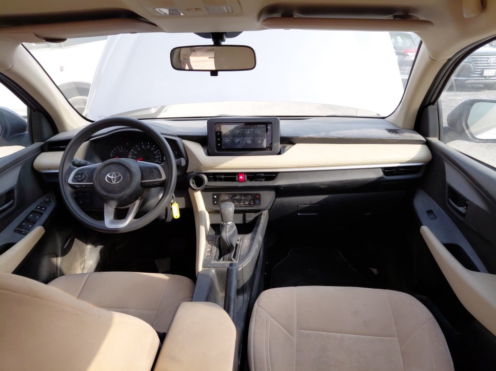 تويوتا يارس Y 2023 image